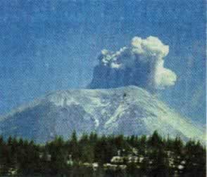 1857年以来火山首次喷射的情景